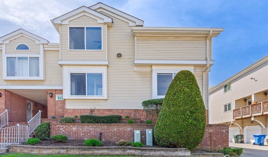 2908 Madaline Dr, Avenel, NJ 07001 - 2 Beds, 3 Bath