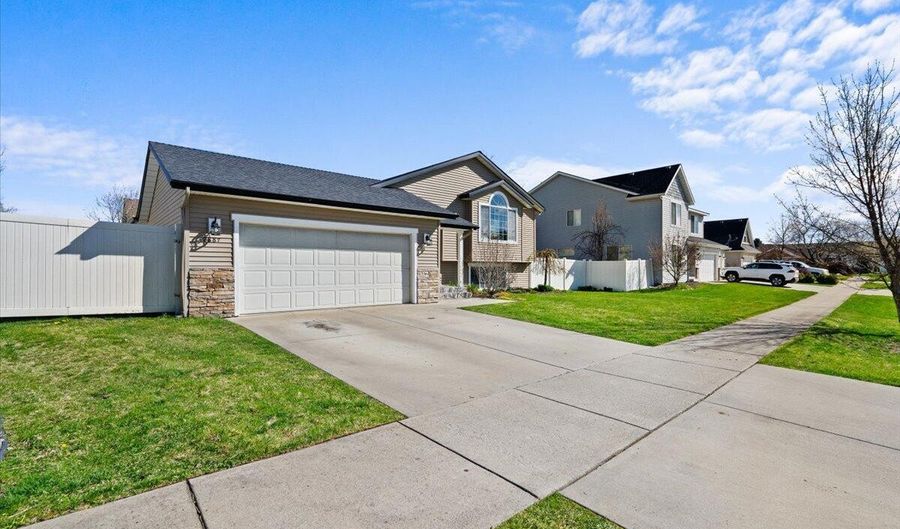 2887 W CRANBERRY Ave, Hayden, ID 83835 - 5 Beds, 3 Bath