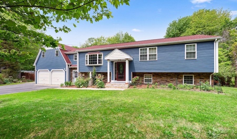 451 Lincoln St, Abington, MA 02351 - 5 Beds, 3 Bath