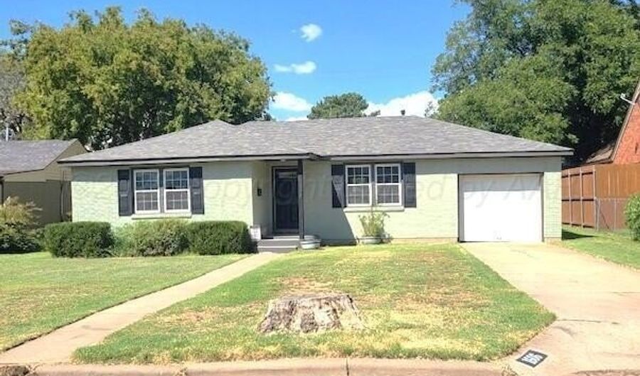 1606 BOWIE St, Amarillo, TX 79102 - 4 Beds, 2 Bath