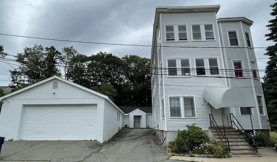 35 Heron, Boston, MA 02132 - 9 Beds, 5 Bath