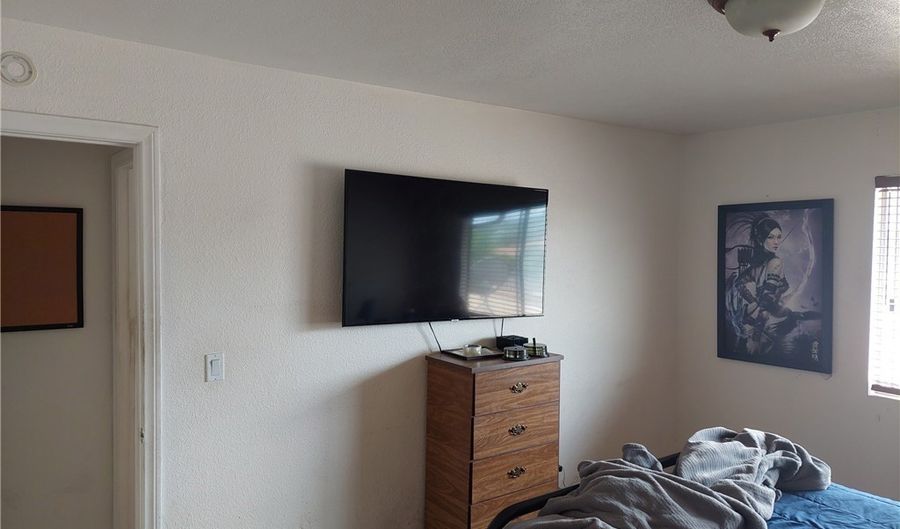 2041 E Grand Ave 26, Escondido, CA 92027 - 2 Beds, 2 Bath