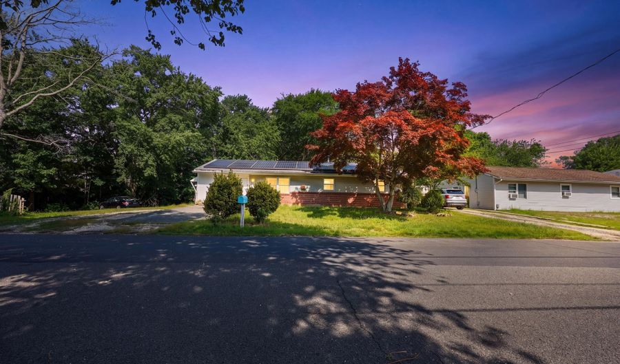 103 3rd St, Barnegat, NJ 08005 - 3 Beds, 1 Bath