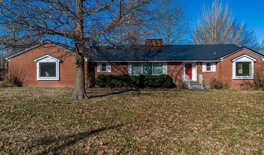 868 Broadway St, Barlow, KY 42024 - 3 Beds, 2 Bath