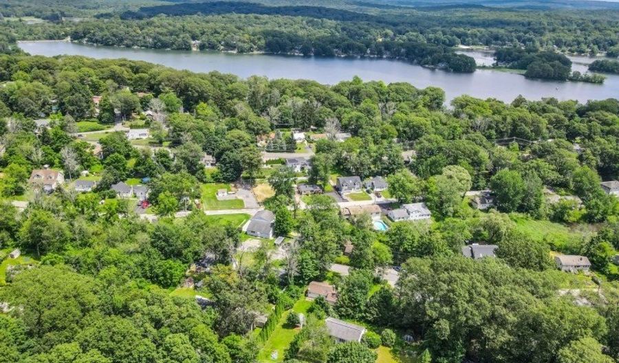 247 Wiscasset Rd, Alloway, NJ 07422 - 2 Beds, 1 Bath