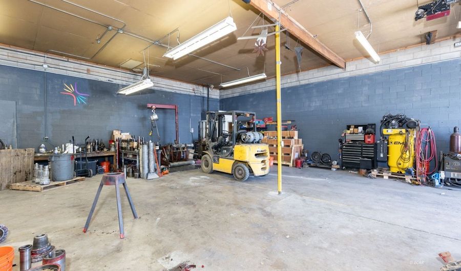 450 S 4th St, Elko, NV 89801 - 0 Beds, 2 Bath
