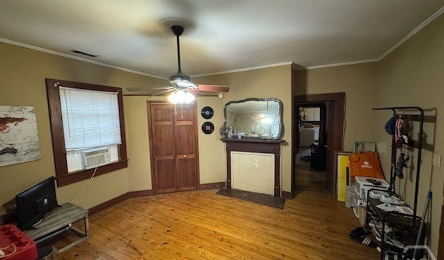 1095 Macon Hwy, Athens, GA 30605 - 2 Beds, 1 Bath