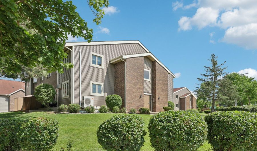 1603 McKenna Blvd, Madison, WI 53711 - 2 Beds, 2 Bath