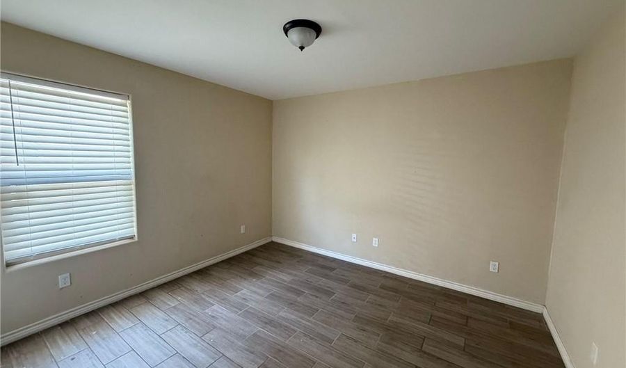 311 E Eisenhower Ave A, Alton, TX 78573 - 3 Beds, 2 Bath