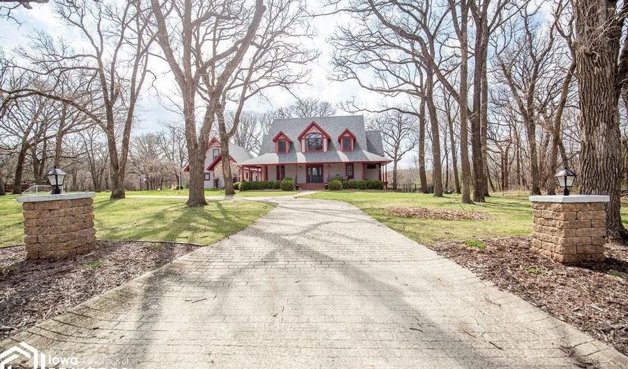 405 Timber Ests, Algona, IA 50511 - 4 Beds, 5 Bath