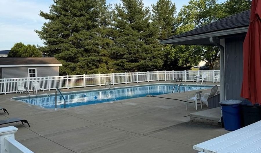 1138 Village Ln, Ashland, OH 44805 - 2 Beds, 1 Bath