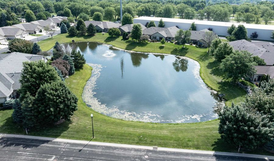 1614 STANTON Cir, Appleton, WI 54915 - 3 Beds, 3 Bath