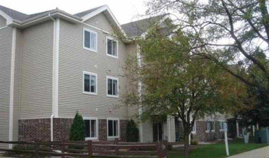 1140 MORRAINE VIEW Dr 204, Madison, WI 53719 - 3 Beds, 1 Bath