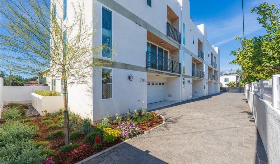 Listing AgentJeff Russell