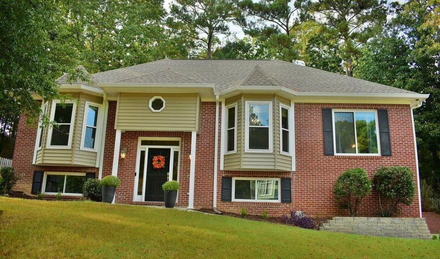 111 GRANDE VIEW Cir, Alabaster, AL 35114 - 3 Beds, 3 Bath