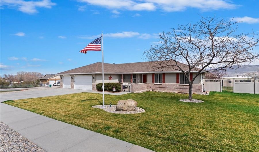 14883 S 3200 W, Bluffdale, UT 84065 - 6 Beds, 4 Bath