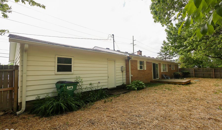 664 N County Road 800 E, Avon, IN 46123 - 4 Beds, 2 Bath