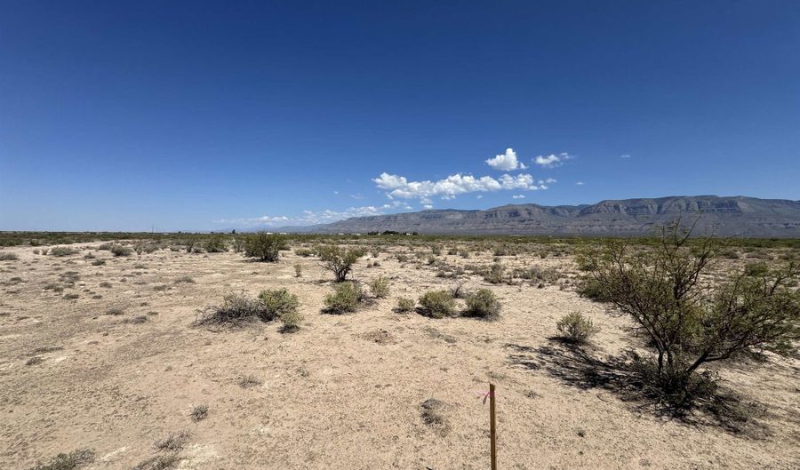 Anillo Del Oeste lot 6, Alamogordo, NM 88310 - 0 Beds, 0 Bath