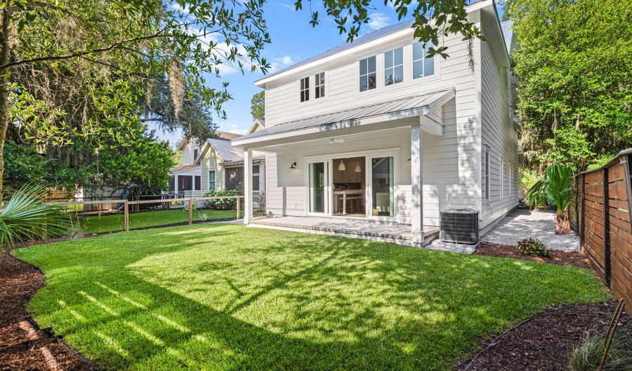 608 Pilot St, Beaufort, SC 29902 - 3 Beds, 3 Bath