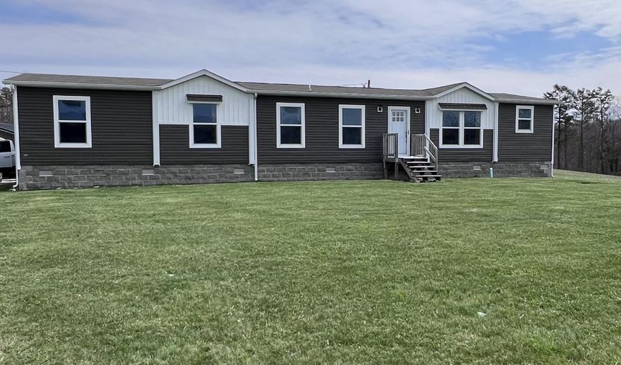 12195 Hwy 587, Beattyville, KY 41311 - 4 Beds, 2 Bath