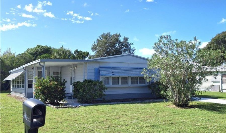 925 Sequoia St, Barefoot Bay, FL 32976 - 2 Beds, 2 Bath