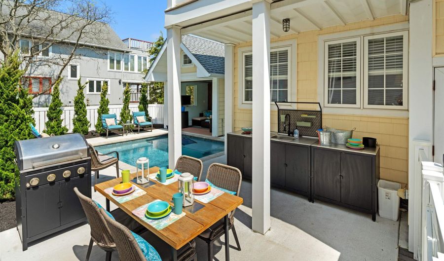 2118 First, Avalon, NJ 08202 - 6 Beds, 6 Bath
