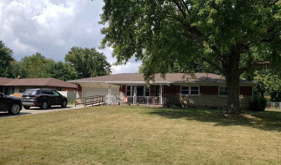4034 Floyd Dr, Indianapolis, IN 46221 - 3 Beds, 2 Bath