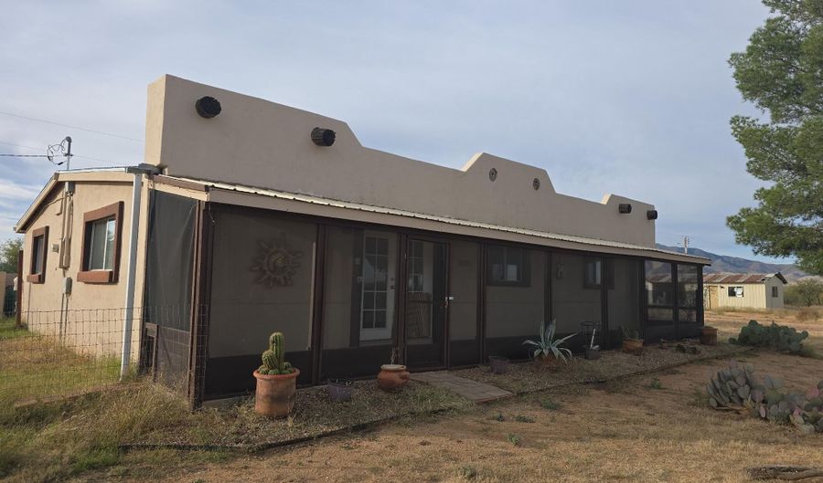 350 W Apache Way, Cochise, AZ 85606 - 3 Beds, 2 Bath