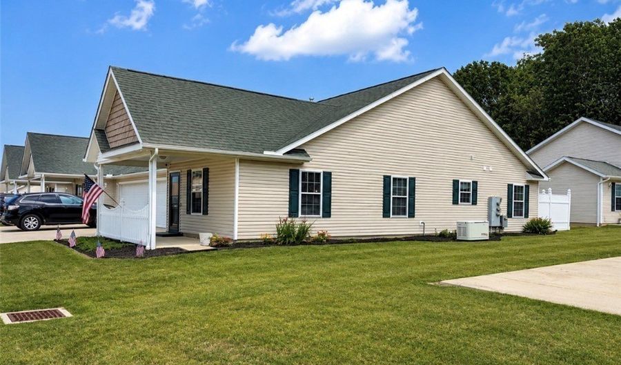 5930 Lake Rd W 2903, Ashtabula, OH 44004 - 2 Beds, 2 Bath