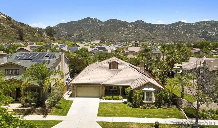2928 Burnet Dr, Escondido, CA 92027 - 4 Beds, 4 Bath