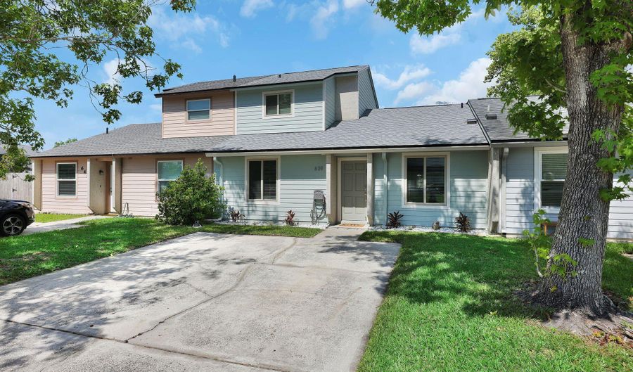 639 AQUATIC Dr, Atlantic Beach, FL 32233 - 3 Beds, 2 Bath