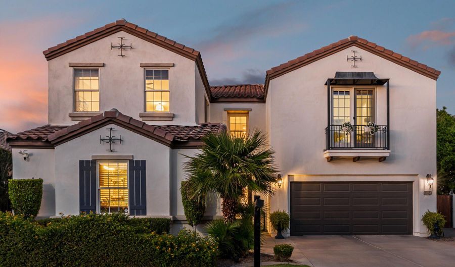 846 E MEAD Dr, Chandler, AZ 85249 - 5 Beds, 4 Bath