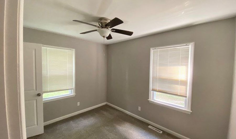 10671 Buggs Island Rd, Baskerville, VA 23915 - 3 Beds, 1 Bath