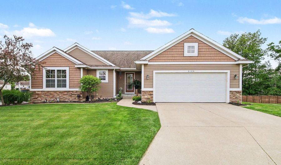 6186 Kingsbury Ct, Allendale, MI 49401 - 3 Beds, 2 Bath