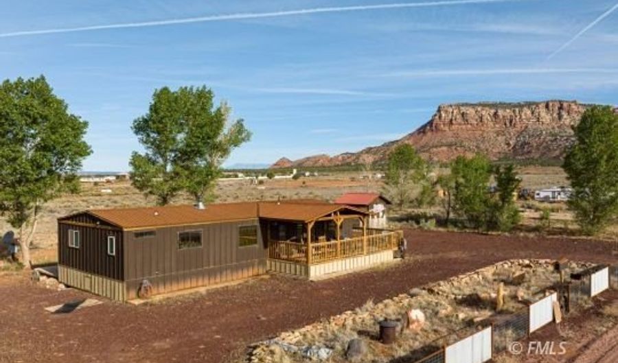 2585 Vermillion Rd, Colorado City, AZ 86022 - 3 Beds, 2 Bath