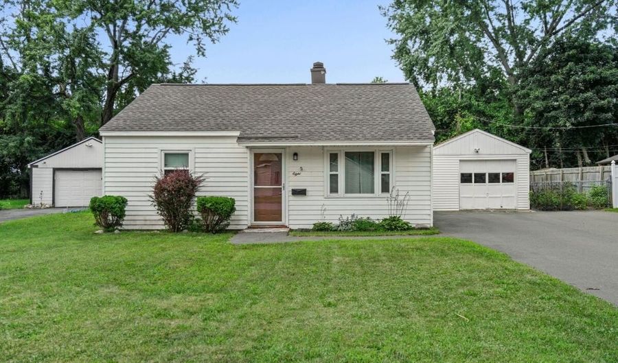 8 Mayhall St, Albany, NY 12205 - 2 Beds, 1 Bath